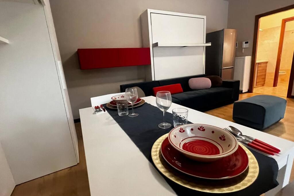 Apartamento Urban House - Comfy Flat Navigli Milan Center Exterior foto